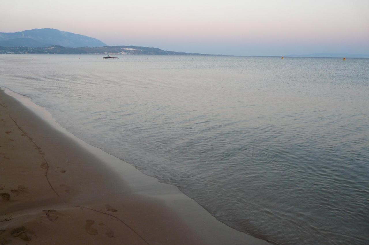 Villa Emmanouela Xi Beach Kültér fotó